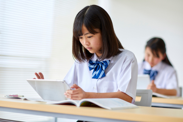 Como manter foco nos estudos usando tablet?